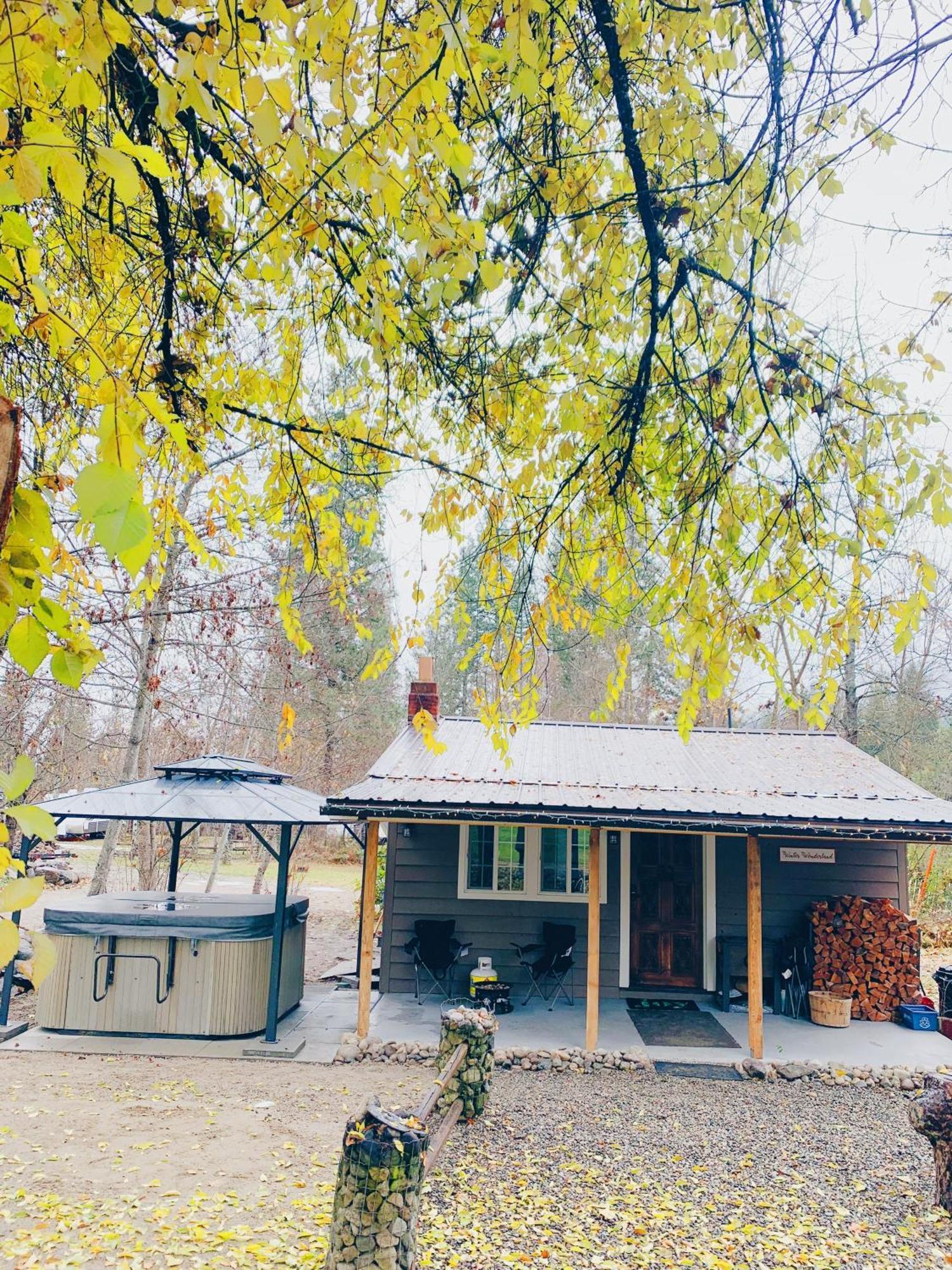Barefoot Villas And Retreat Christina Lake Bagian luar foto