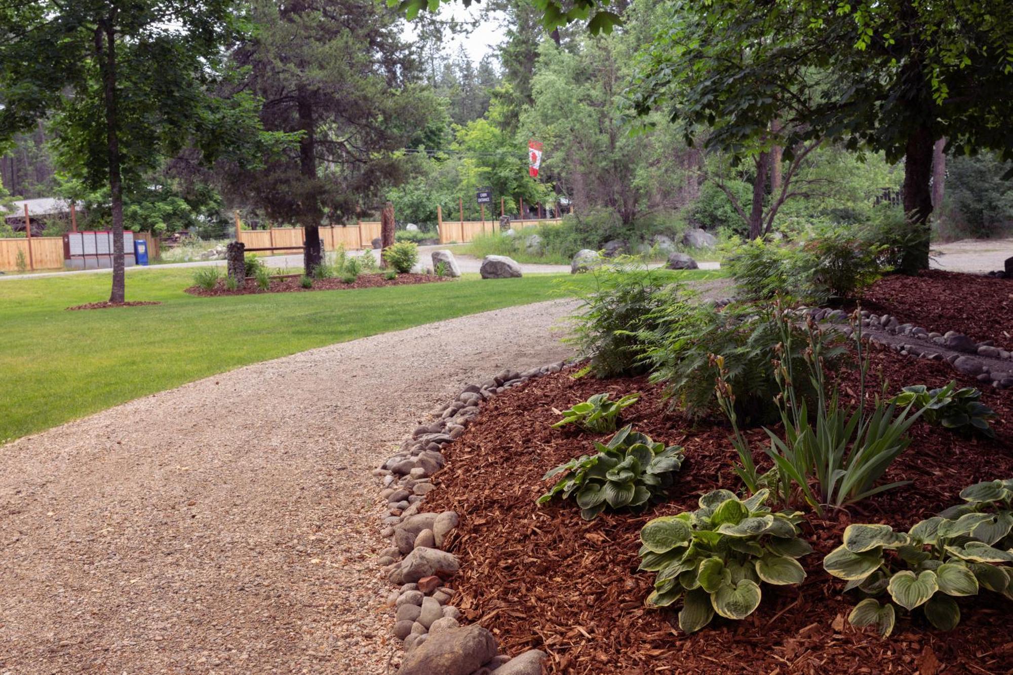 Barefoot Villas And Retreat Christina Lake Bagian luar foto