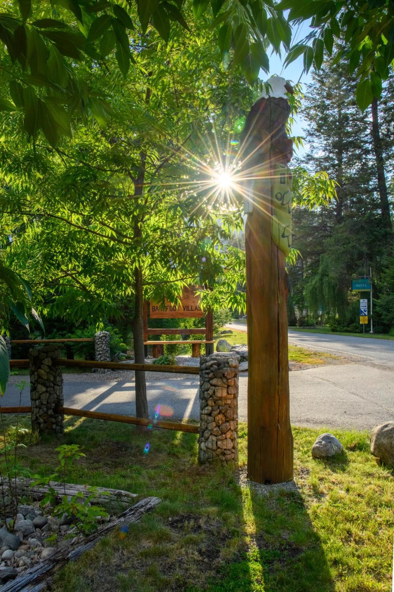 Barefoot Villas And Retreat Christina Lake Bagian luar foto