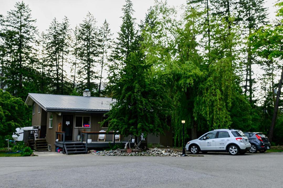 Barefoot Villas And Retreat Christina Lake Bagian luar foto
